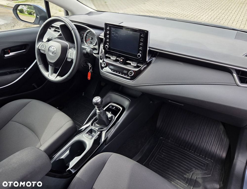 Toyota Corolla - 25