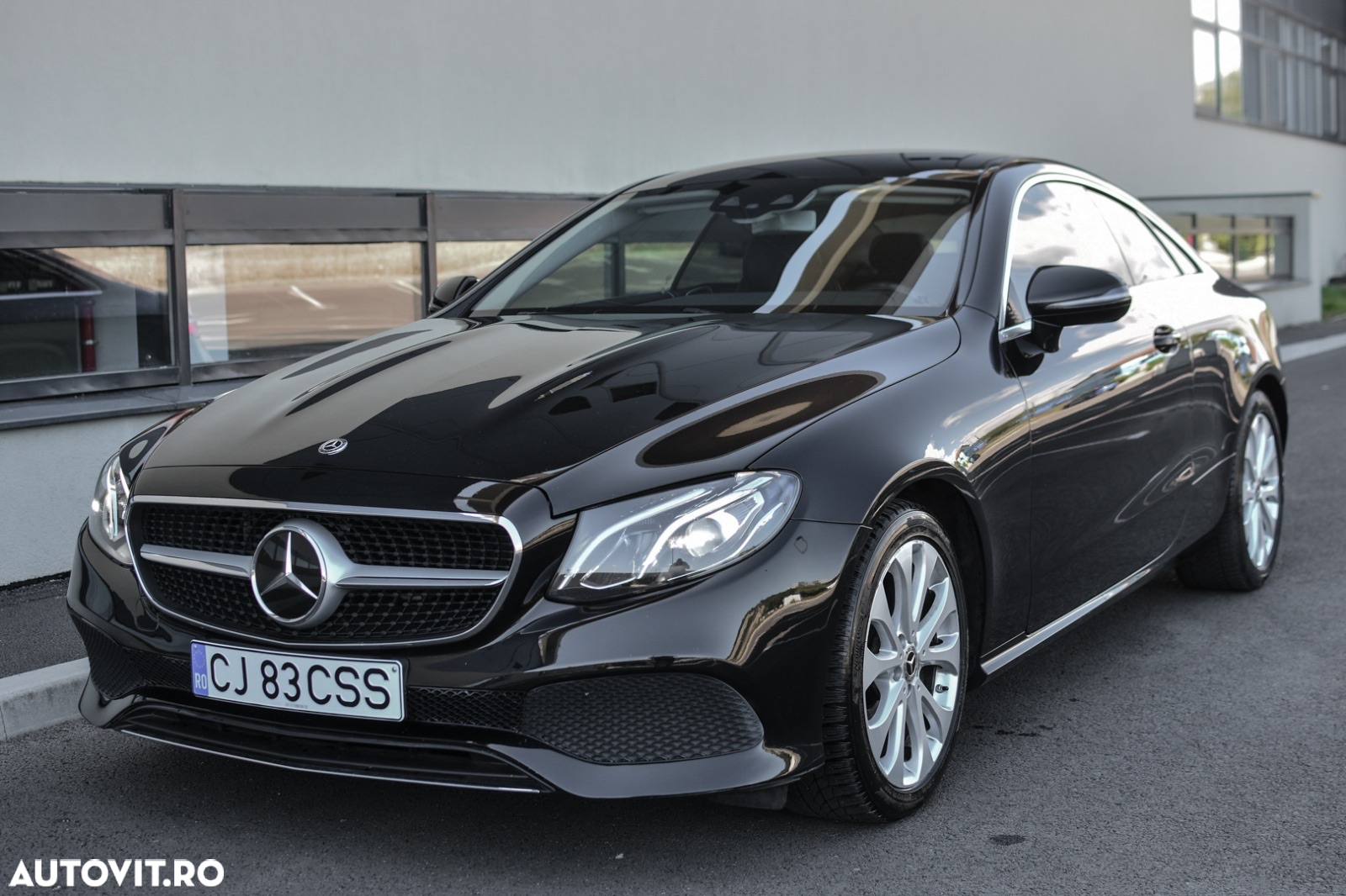 Mercedes-Benz E 220 d Coupe 9G-TRONIC Avantgarde - 22