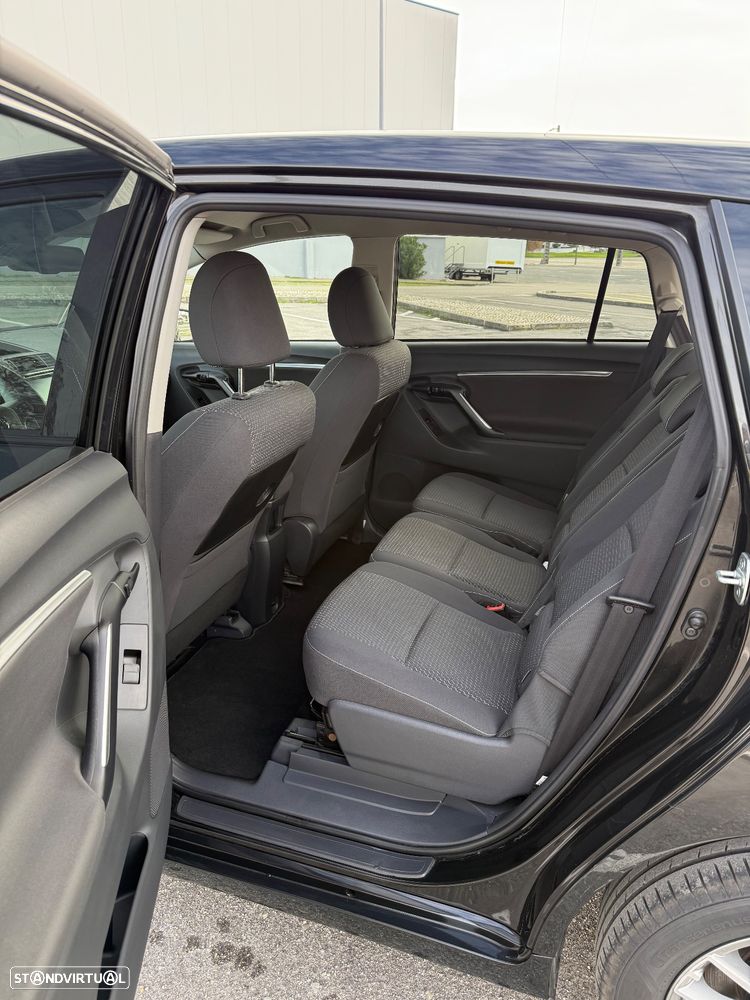 Toyota Verso 1.6 D-4D Comfort - 12