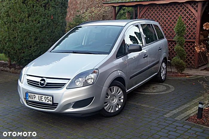 Opel Zafira - 10
