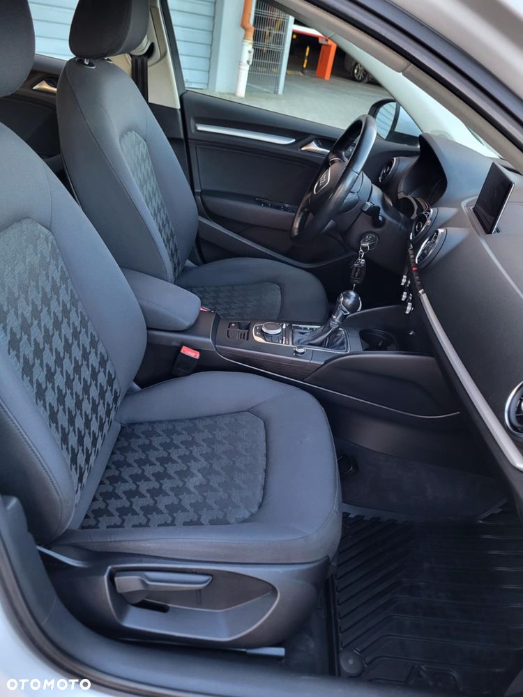 Audi A3 Limousine 2.0 TDI S tronic Ambiente - 7