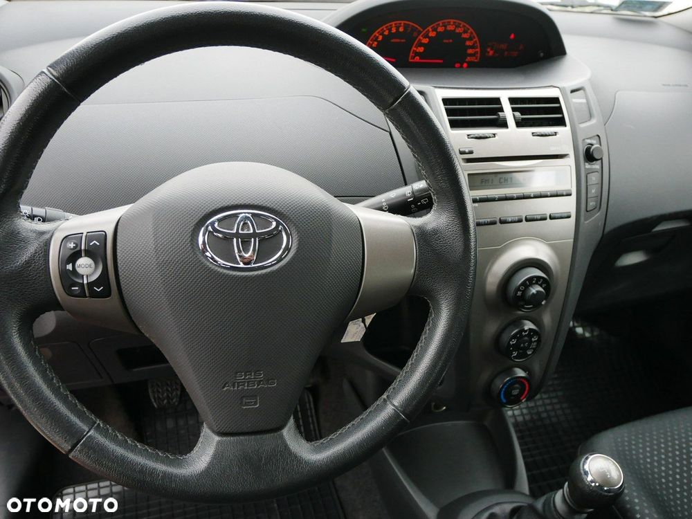 Toyota Yaris 1.33 Active - 17