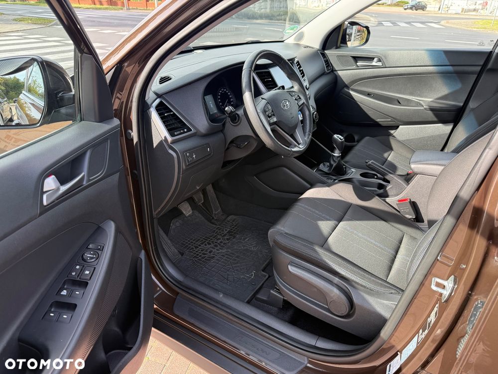 Hyundai Tucson 1.6 GDI BlueDrive Style 2WD - 9