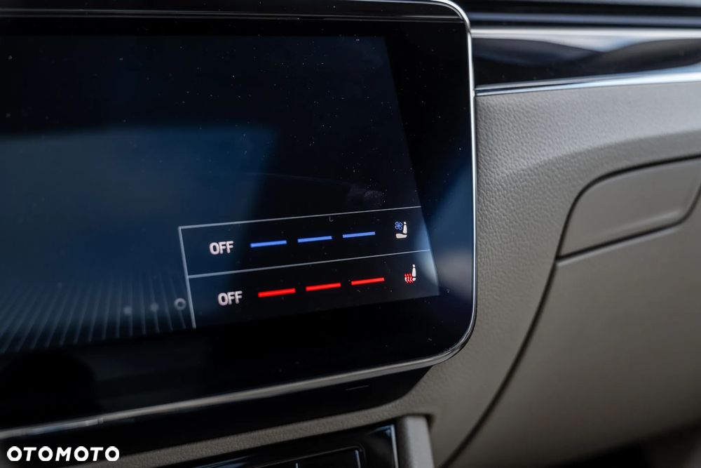 Skoda Superb 2.0 TDI SCR 4x4 L&K DSG - 33