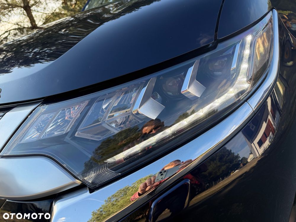 Mitsubishi Outlander 2.0 Instyle SDA 4WD CVT - 5