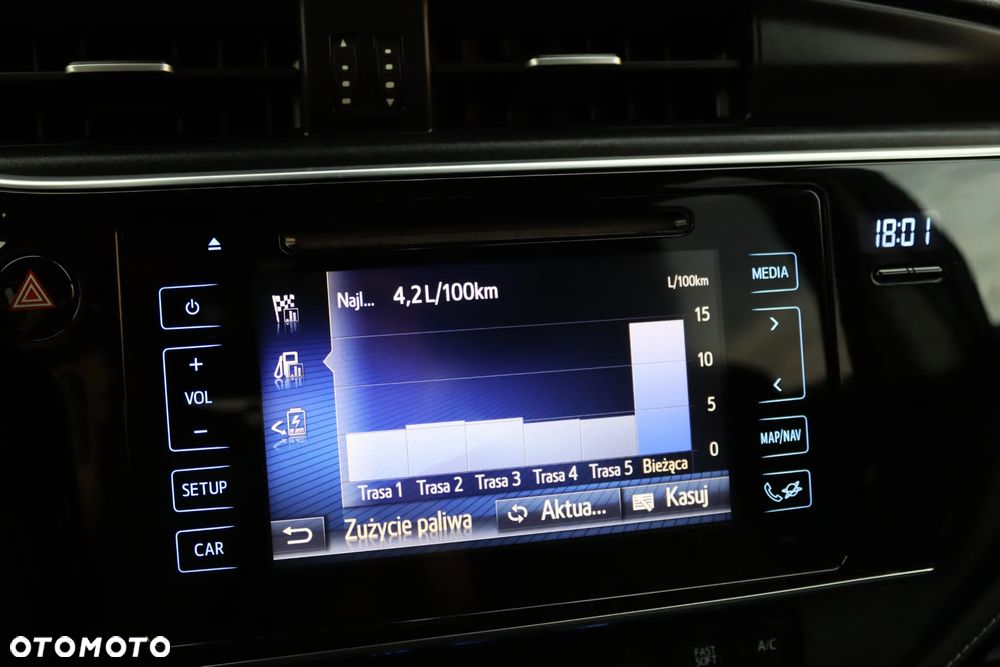 Toyota Auris - 34