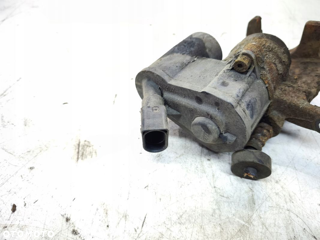 ZACISK HAMULCOWY ELEKTRYCZNY LEWY TYŁ AUDI A6 C6 - 5