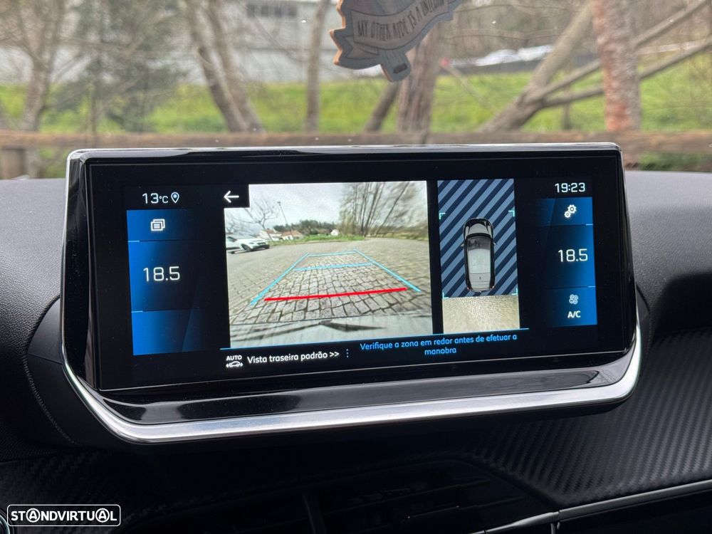 Peugeot 208 1.2 PureTech Allure EAT8 - 20