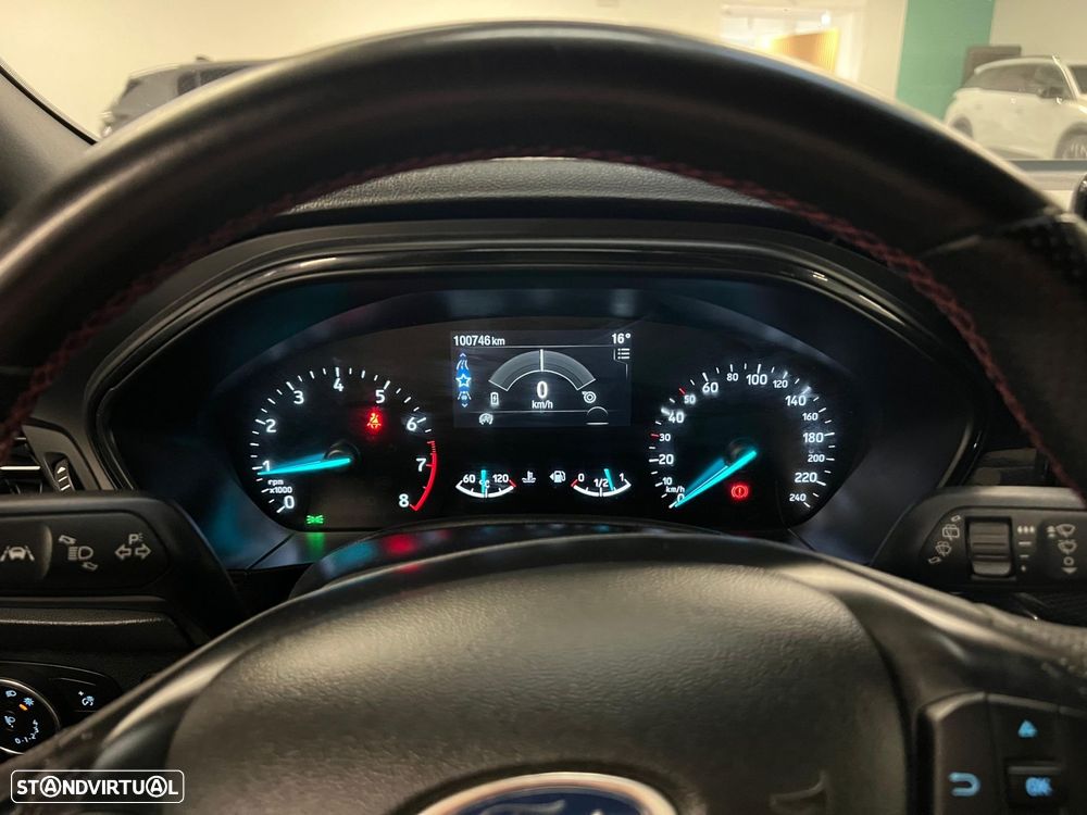 Ford Focus 1.0 EcoBoost MHEV ST-Line - 19