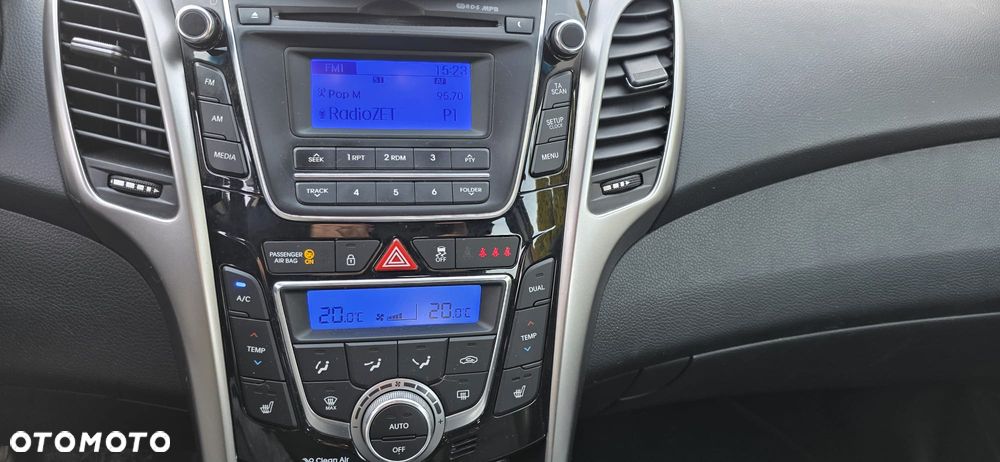 Hyundai i30 1.4 CRDi Premium - 9