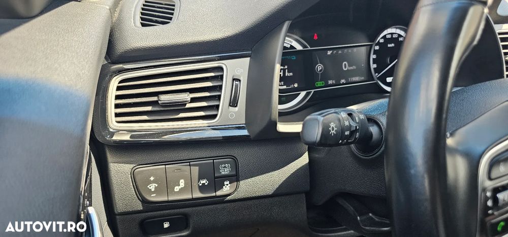 Kia Niro - 13