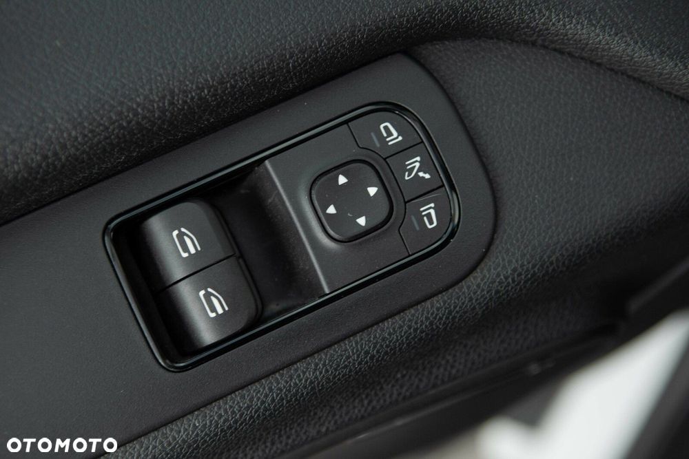 Mercedes-Benz eSprinter - 18