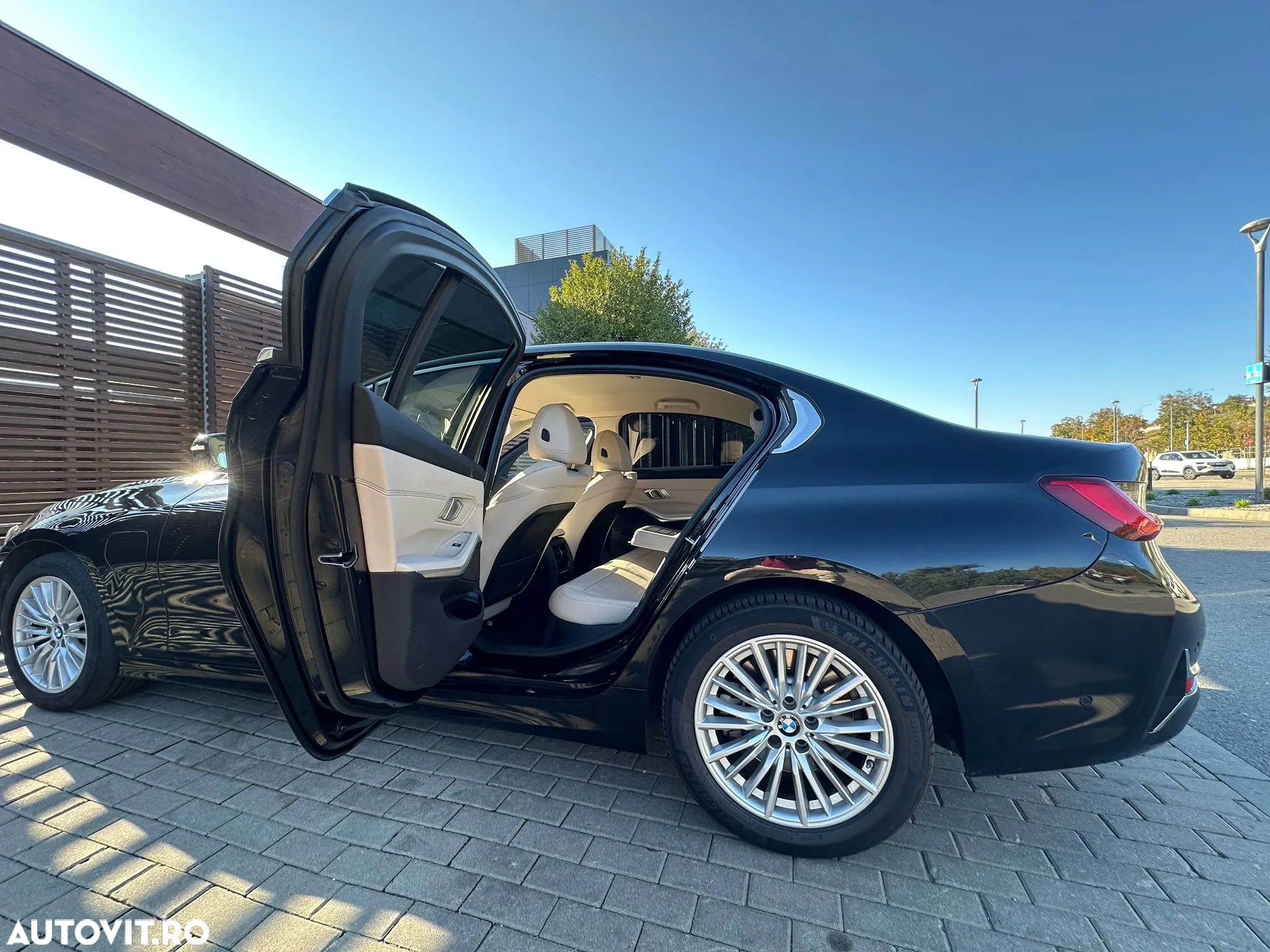 BMW Seria 3 - 18