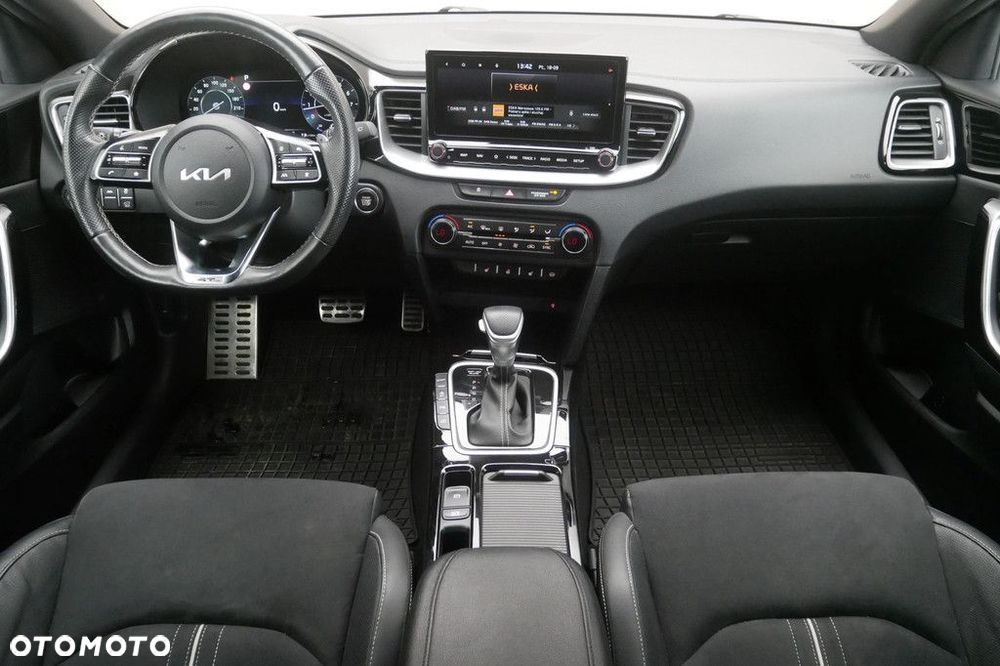 Kia ProCeed - 8