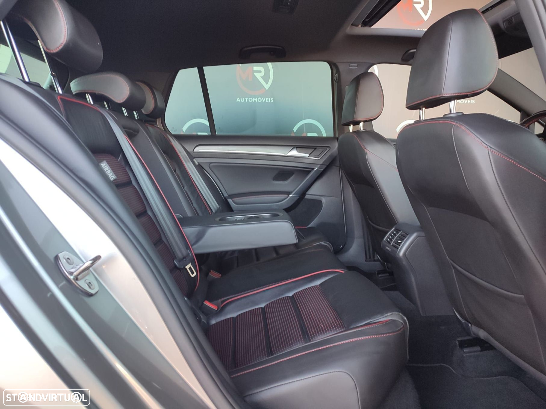 VW Golf 2.0 TSI GTI DSG Performance - 31