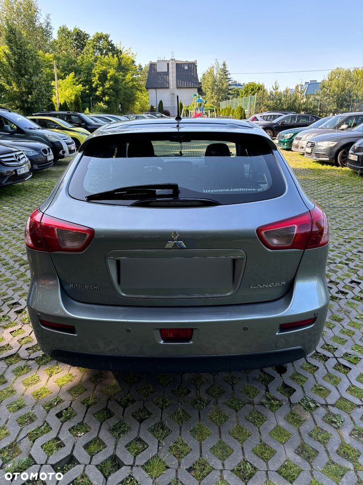 Mitsubishi Lancer 1.6 Inform - 4