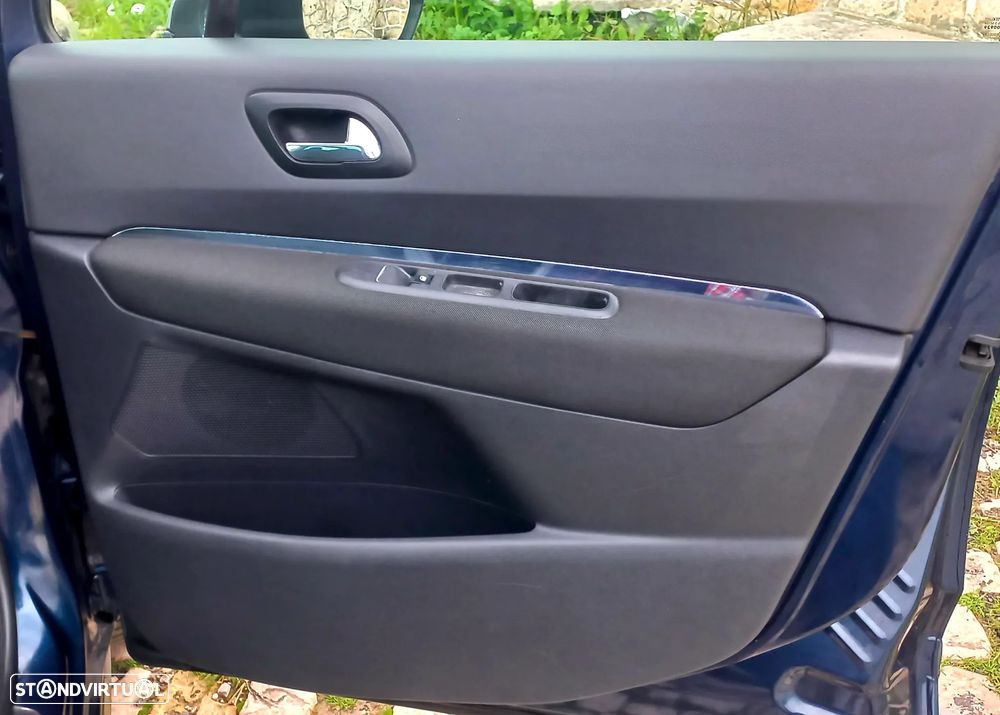 Peugeot 3008 1.6 HDi Sport - 14