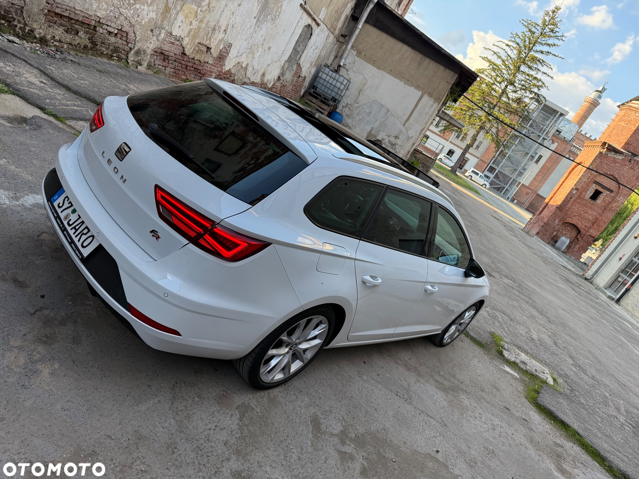 Seat Leon 2.0 TDI DPF DSG FR Black Matt Edition - 7