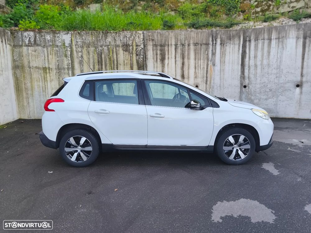 Peugeot 2008 1.2 PureTech Allure - 13