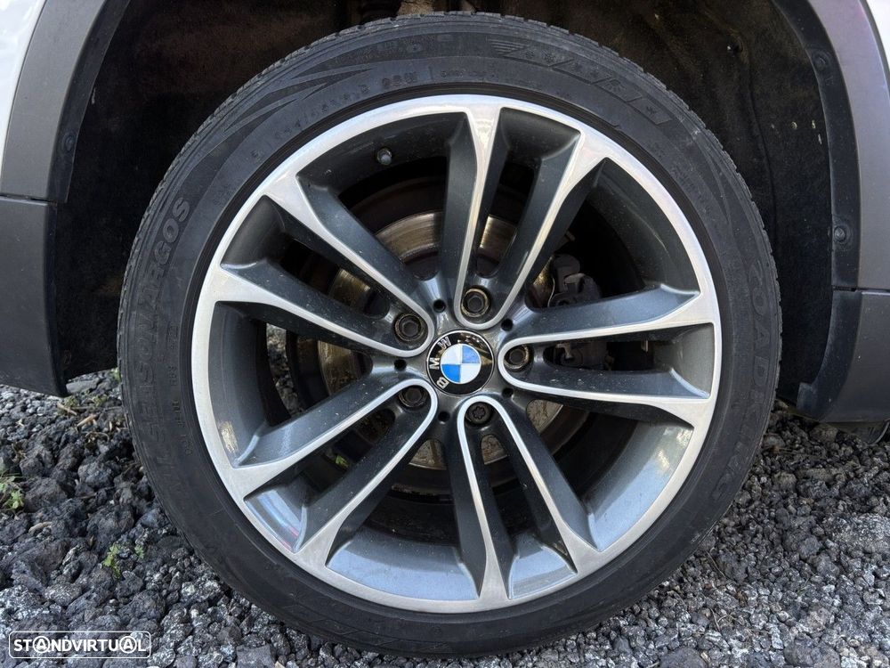 BMW X1 18 d xDrive Auto Line Sport - 23