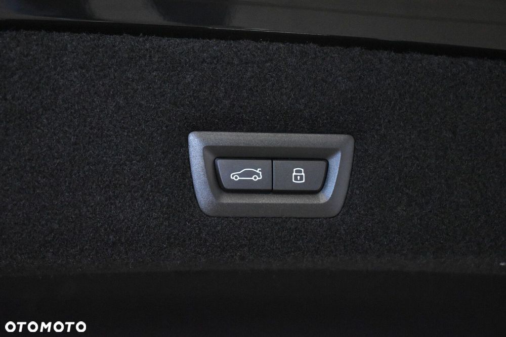BMW Seria 7 - 40
