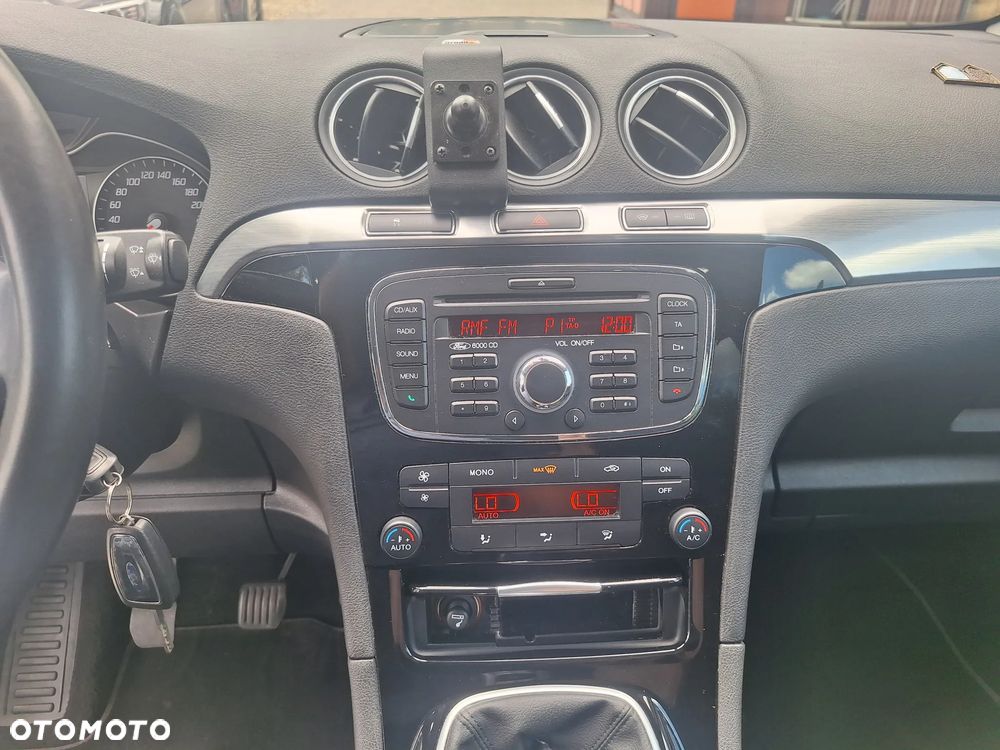 Ford S-Max 2.0 TDCi DPF Business Edition - 22