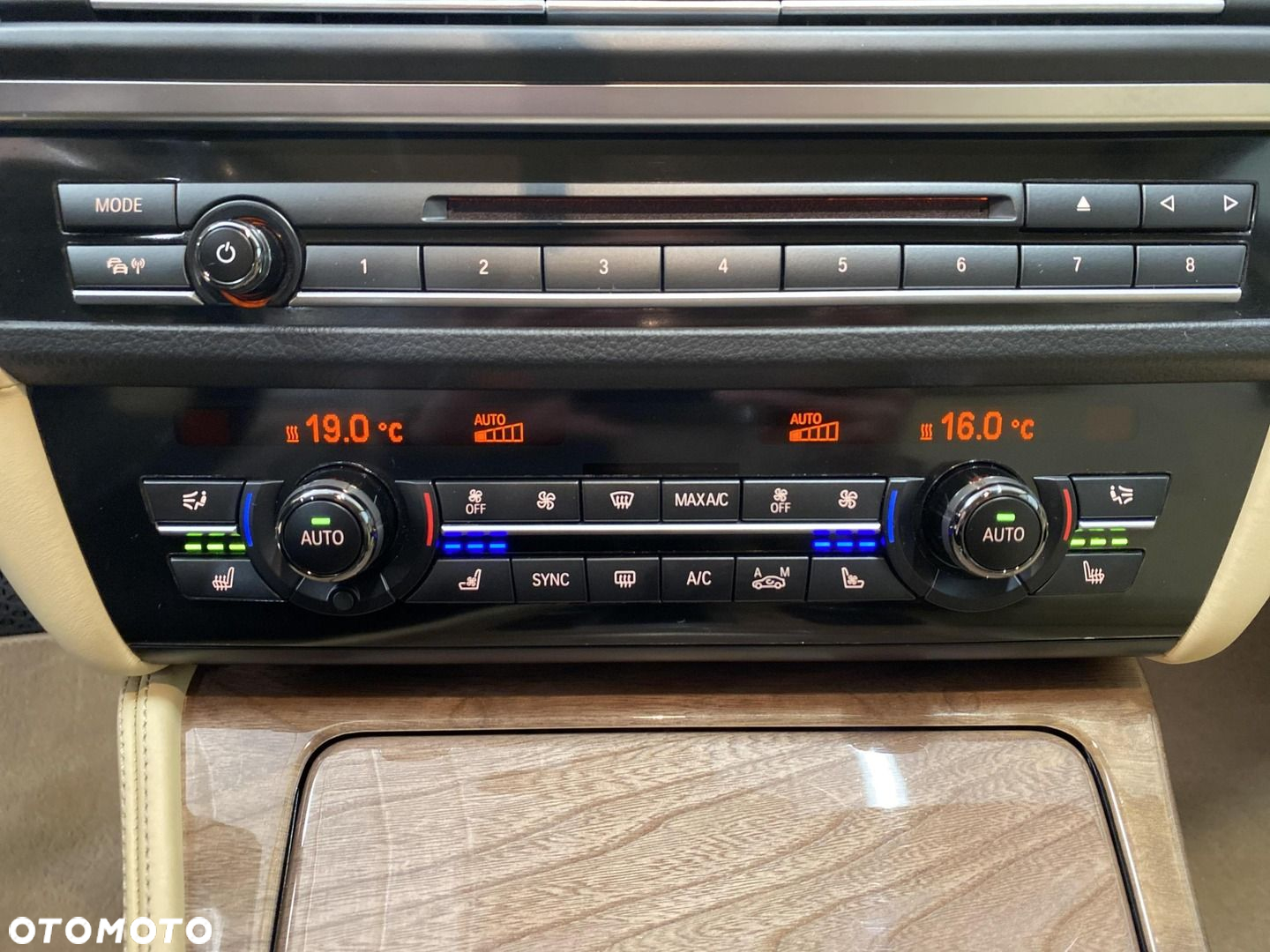 BMW Seria 5 525d xDrive Luxury Line - 22