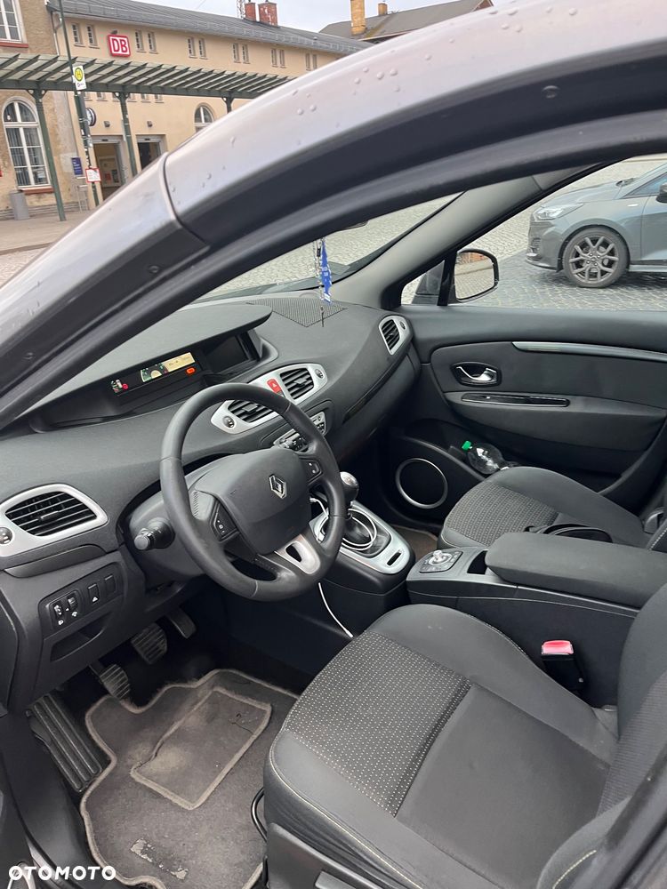 Renault Scenic 1.9 dCi Privilege Euro5 - 4