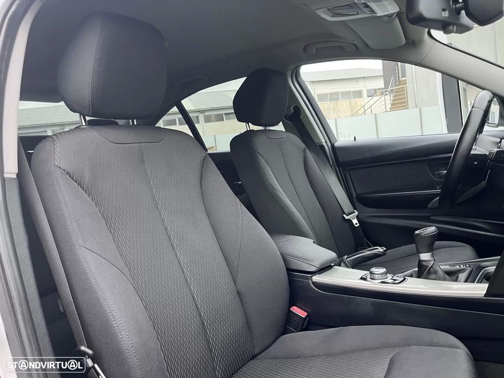 BMW 316 d Line Sport - 55