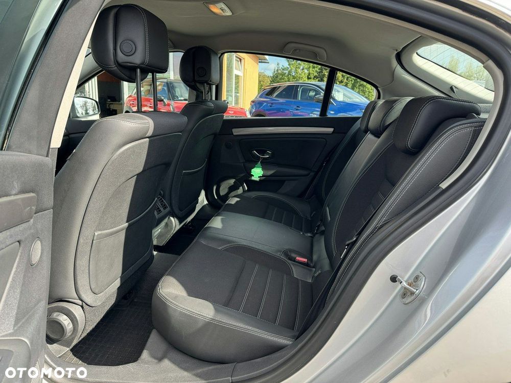 Renault Laguna dCi 110 FAP Limited - 18