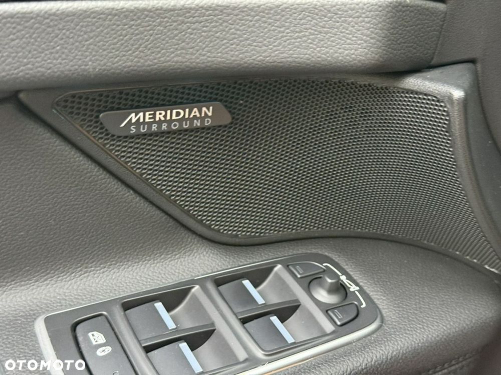 Jaguar XF - 25