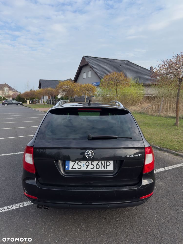 Skoda Superb 2.0 TDI Exclusive - 6