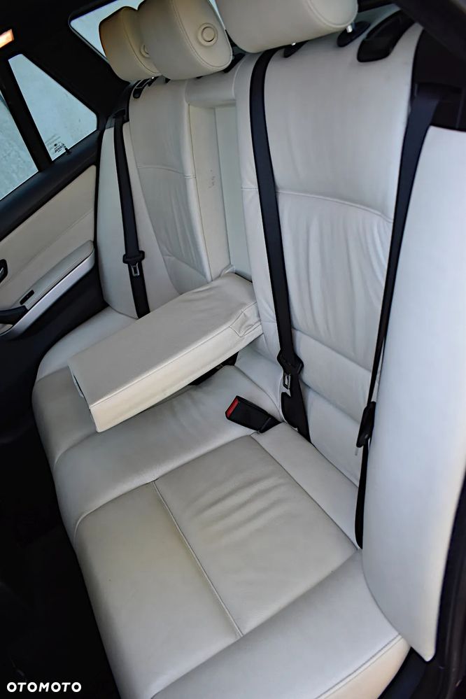BMW Seria 3 - 39