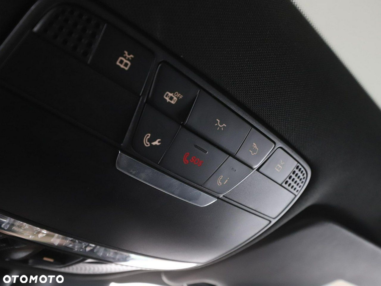 Mercedes-Benz GLC 300 4Matic 9G-TRONIC AMG Line - 39