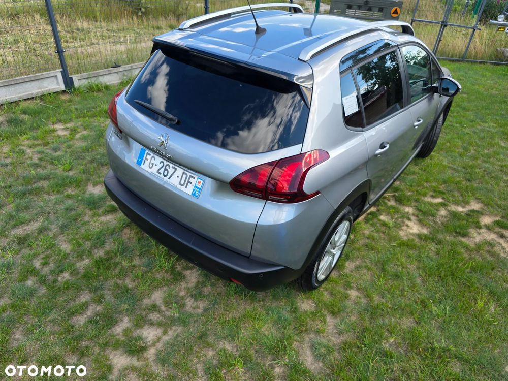 Peugeot 2008 BlueHDi 100 STOP & START Signature - 30
