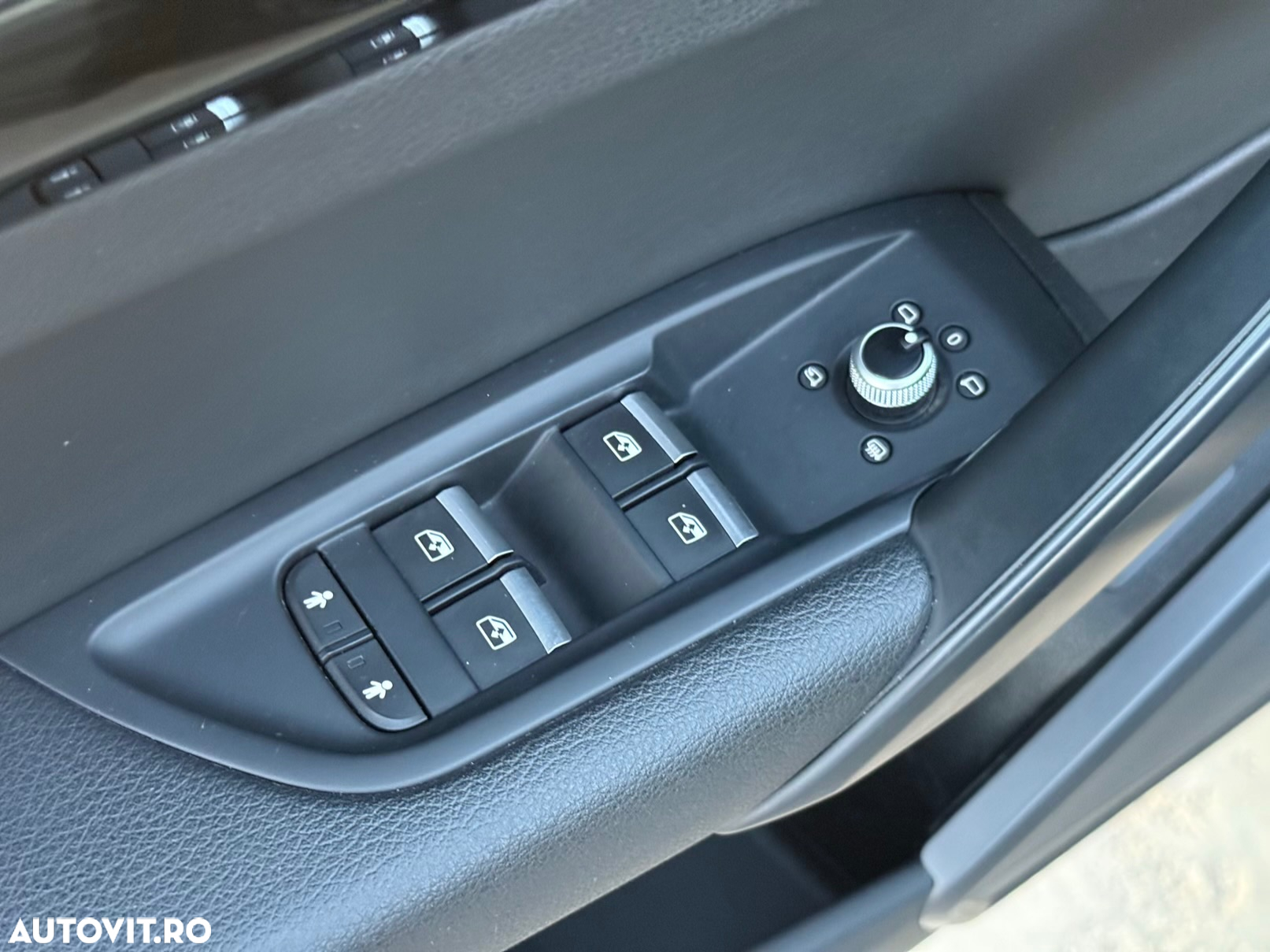 Audi Q5 2.0 40 TDI quattro S tronic Sport - 27