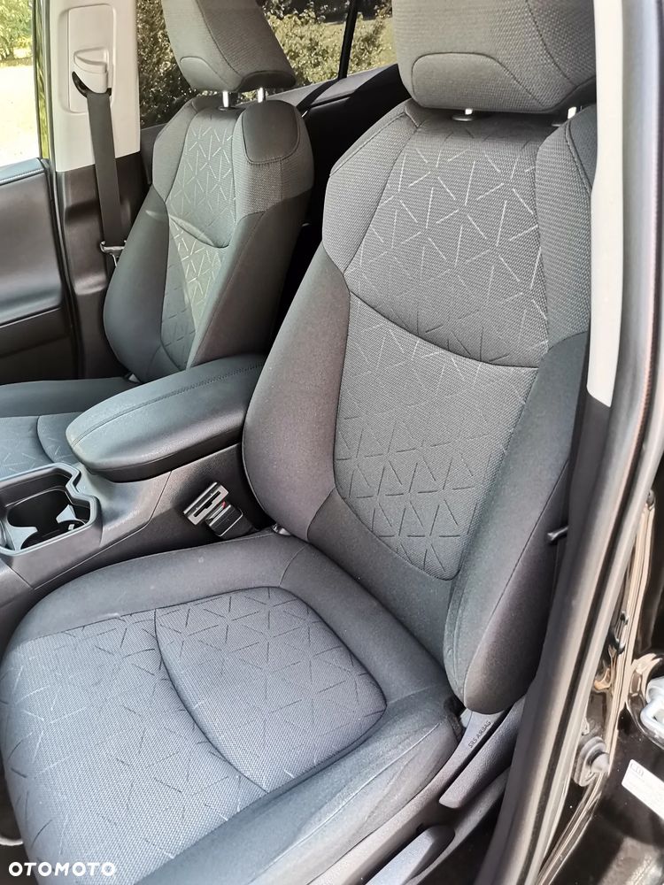 Toyota RAV4 - 16