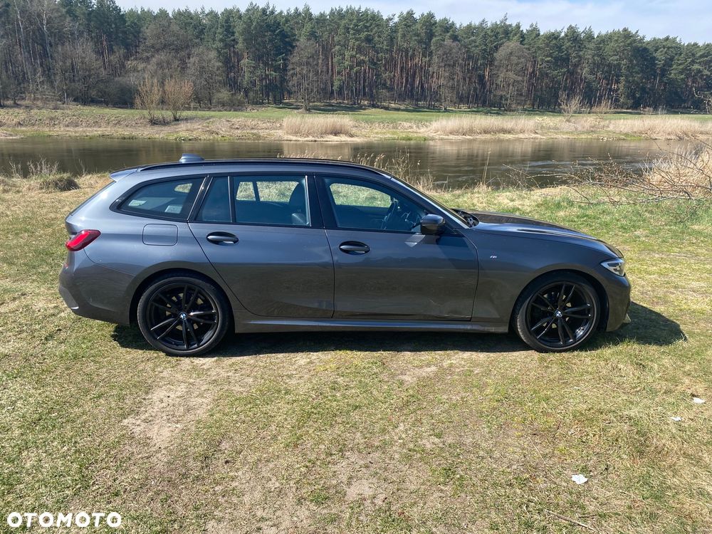 BMW Seria 3 318i - 4