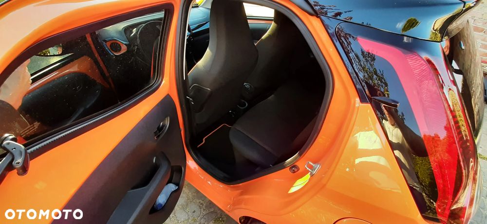 Toyota Aygo 1.0 VVT-i JBL Edition - 17