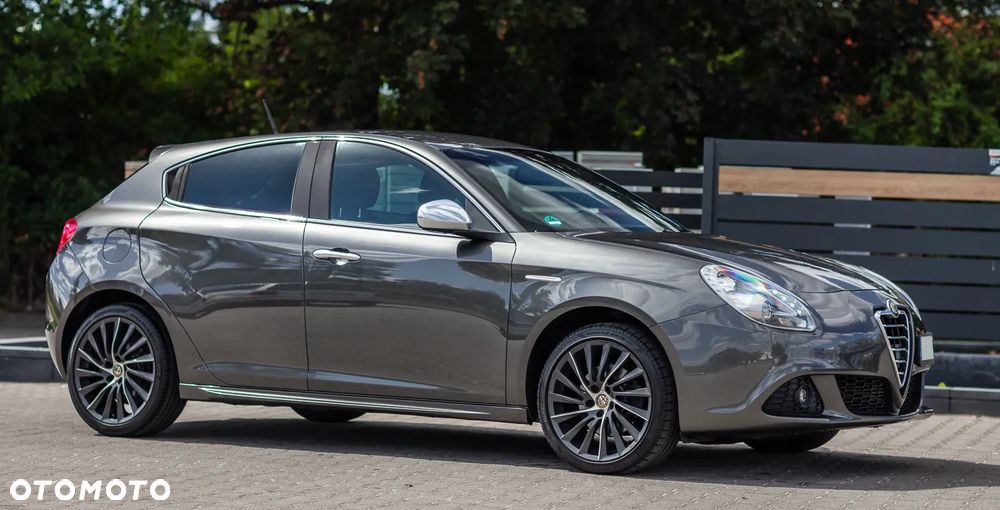 Alfa Romeo Giulietta 2.0 JTDM 20V TCT Speciale - 8
