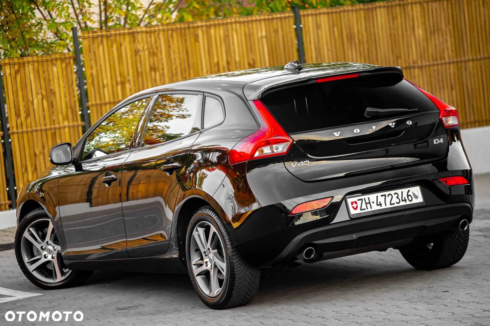 Volvo V40 D4 Drive-E Momentum - 12