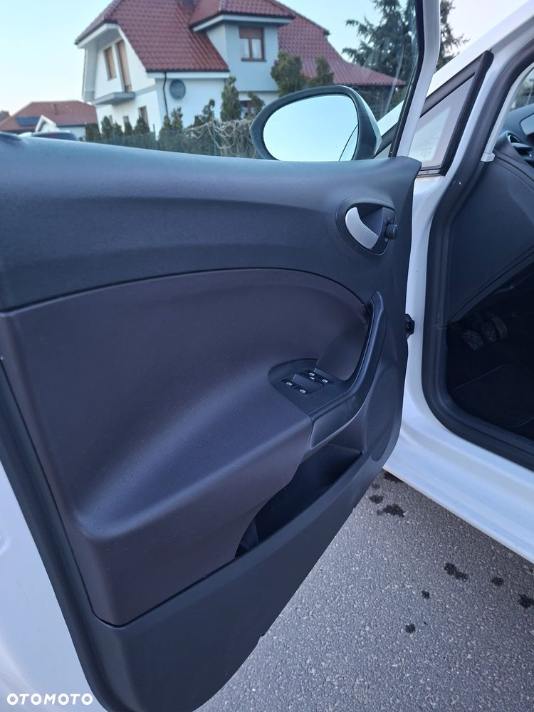 Seat Ibiza 1.4 16V Reference Salsa - 23