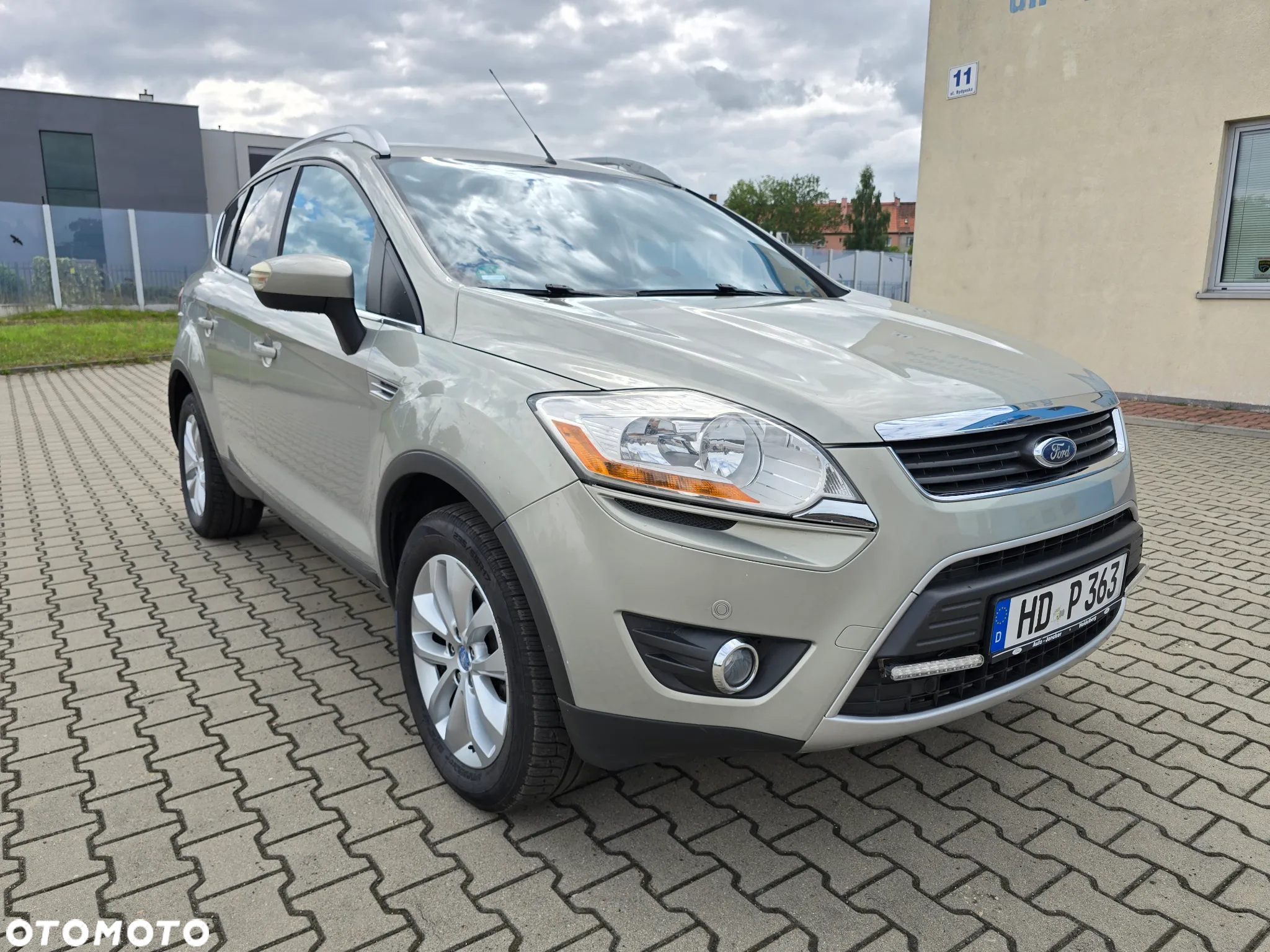 Ford Kuga 2.0 TDCi 4x4 Titanium - 6