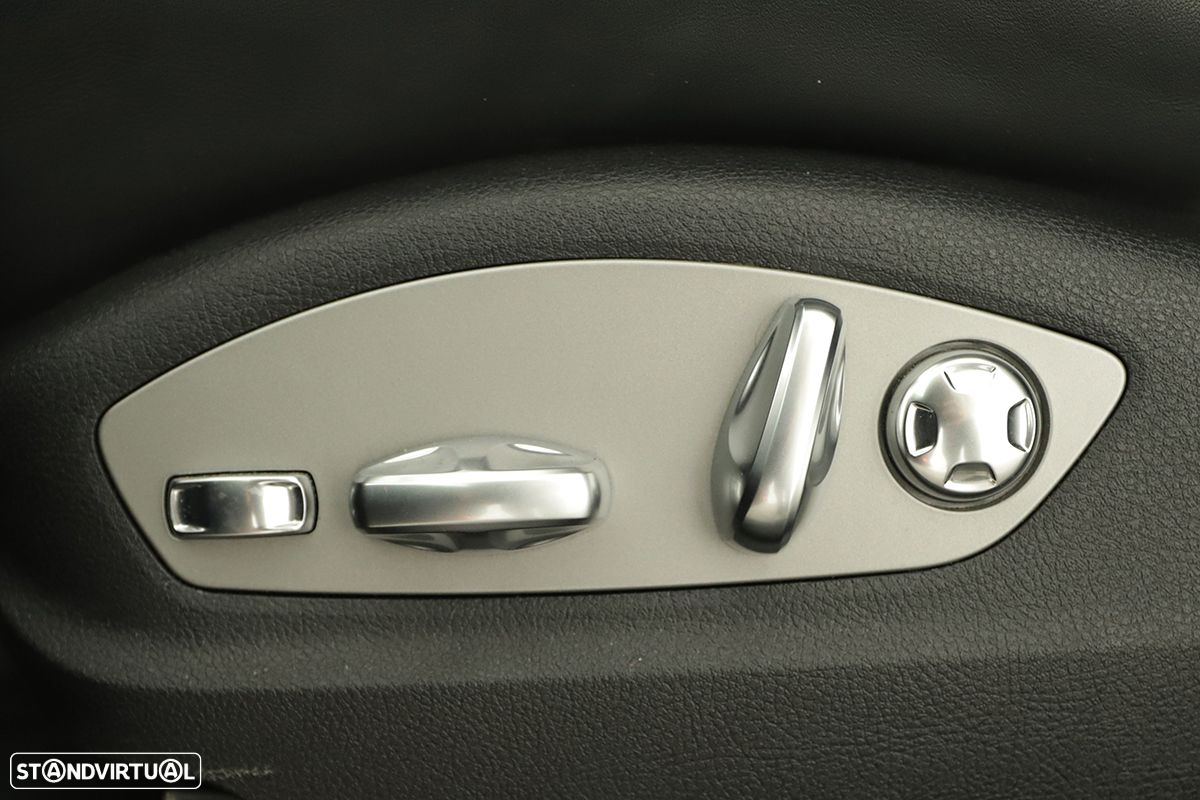 Porsche Macan - 30