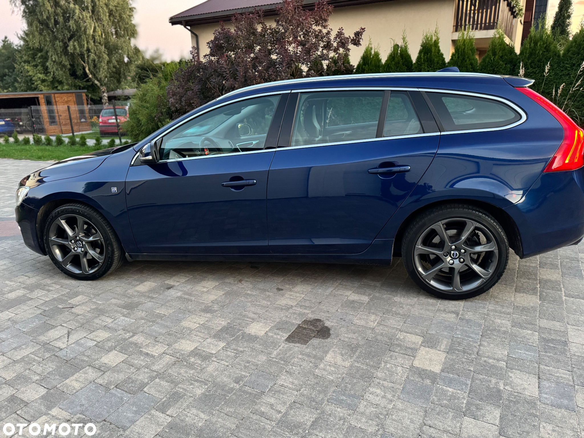 Volvo V60 D2 Ocean Race - 4