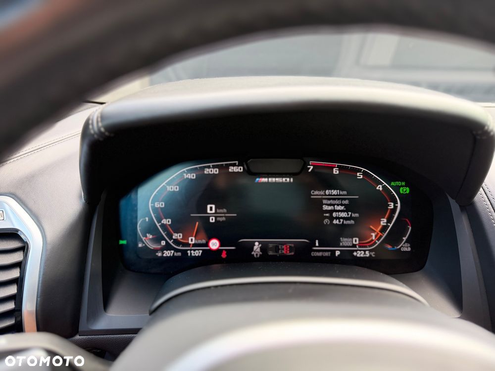 BMW Seria 8 M850i xDrive - 17