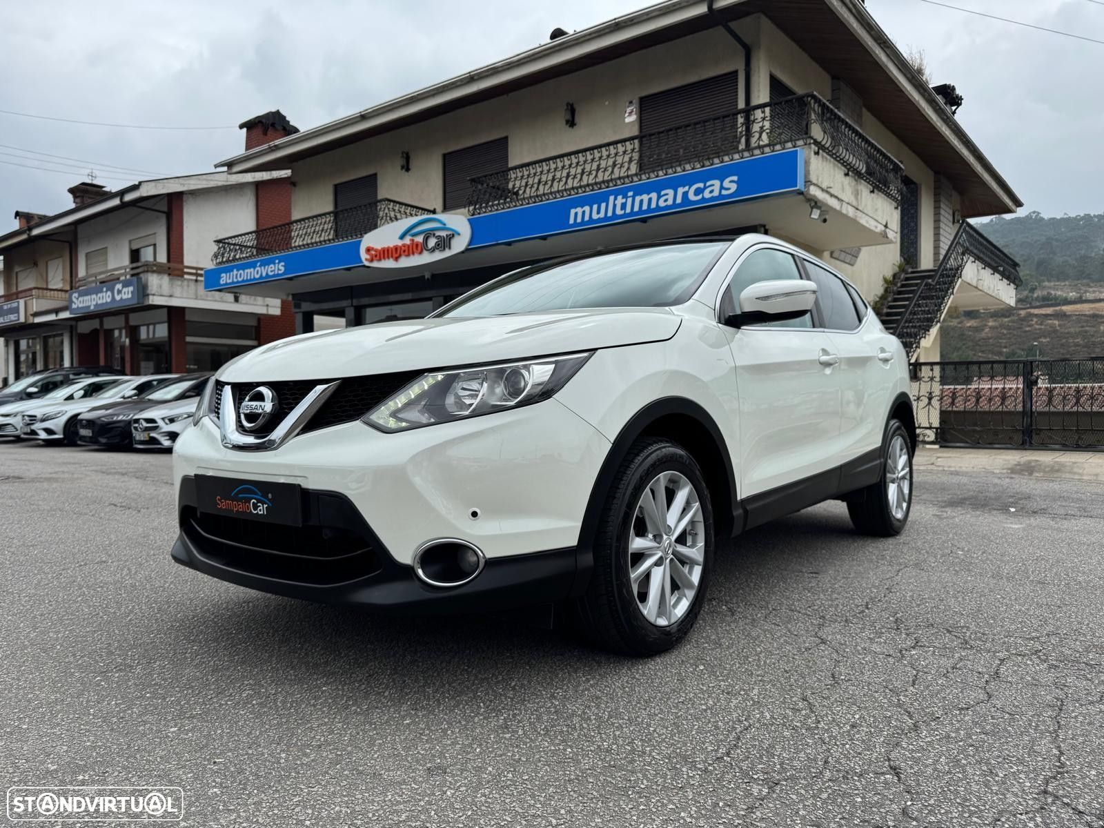 Nissan Qashqai 1.5 dCi N-Connecta - 1