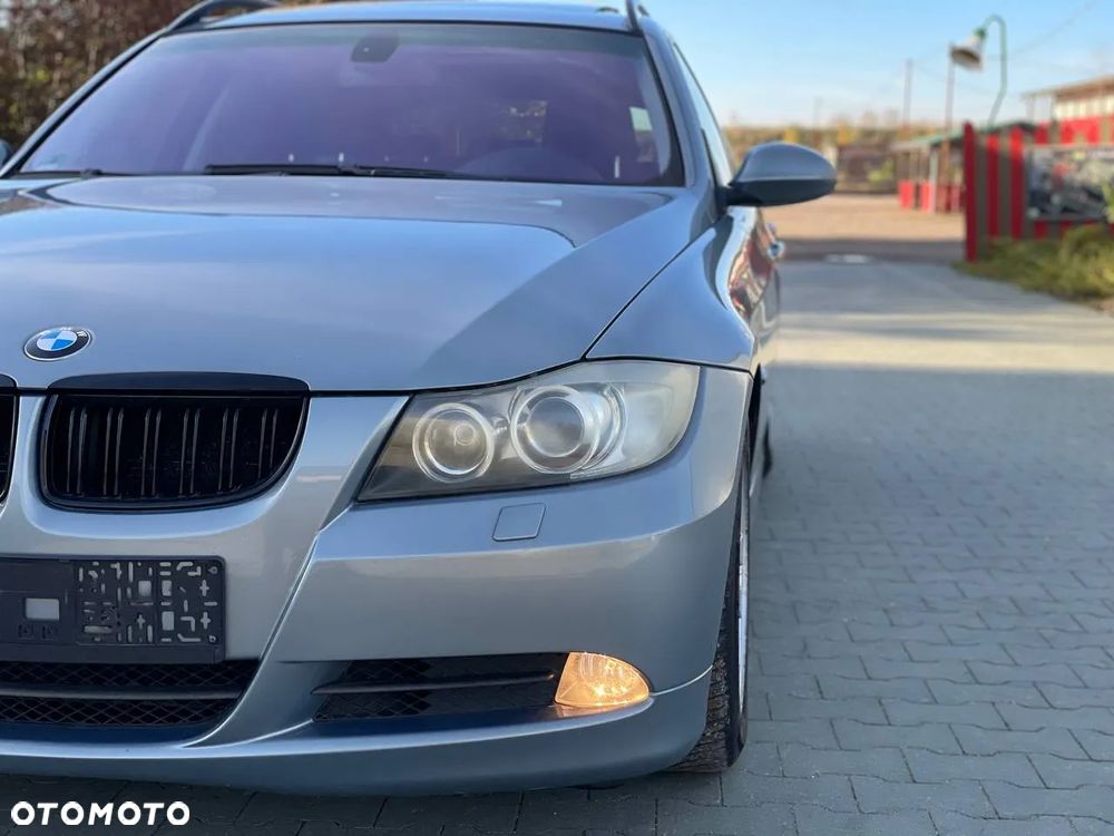 BMW Seria 3 ver-320i-touring - 5