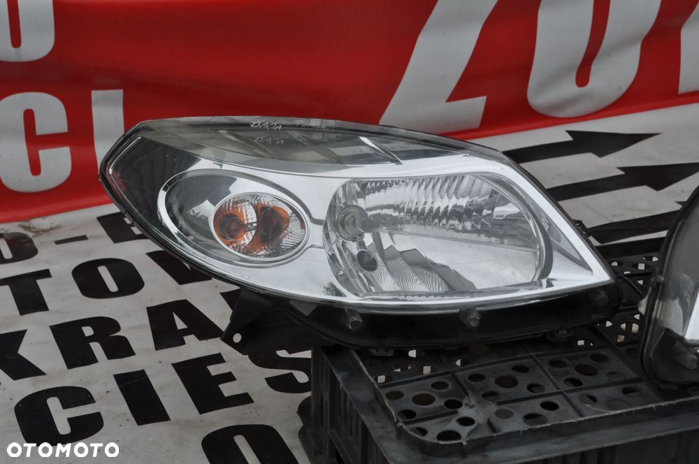 dacia sandero lampa prawa WYSYŁKA - 2