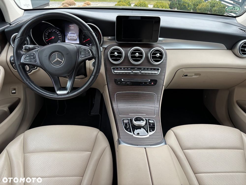 Mercedes-Benz GLC - 21